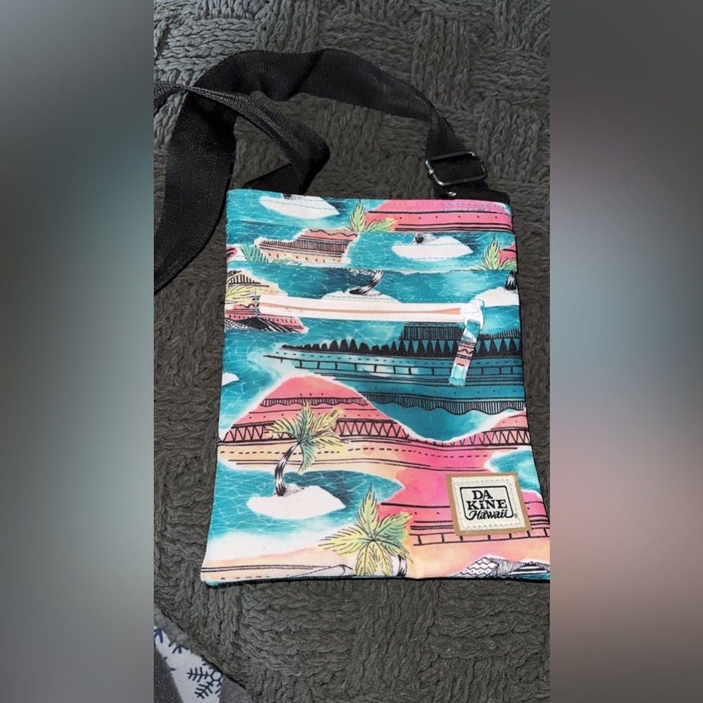 Dakine Hawaiian Purse